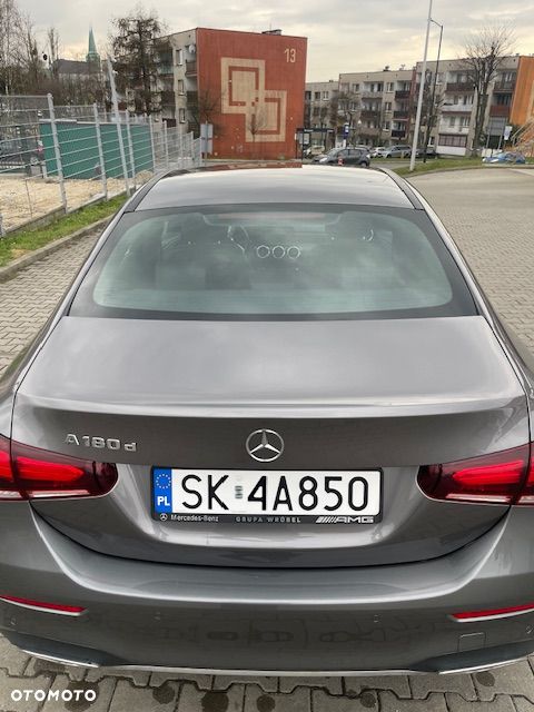 Mercedes-Benz Klasa A 180 d AMG Line 8G-DCT - 8