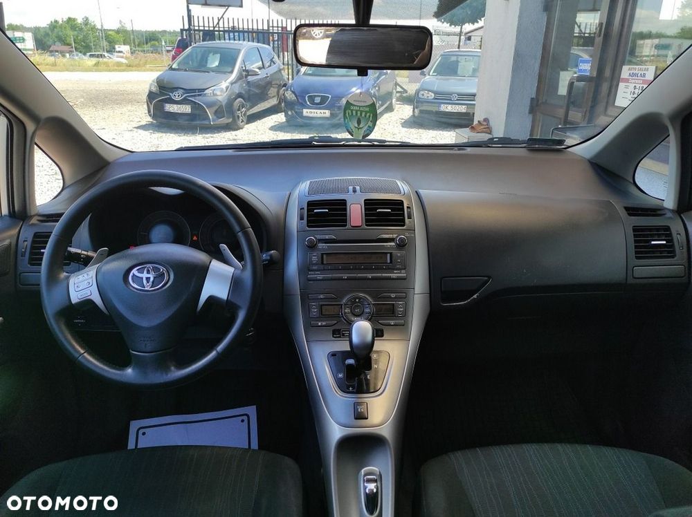 Toyota Auris - 8