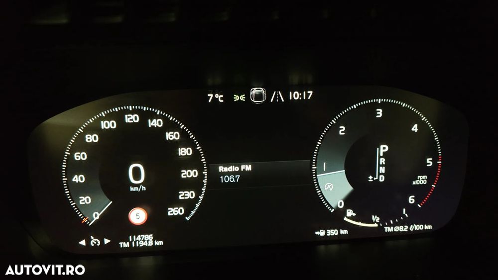 Volvo XC 90 D5 AWD Momentum - 17