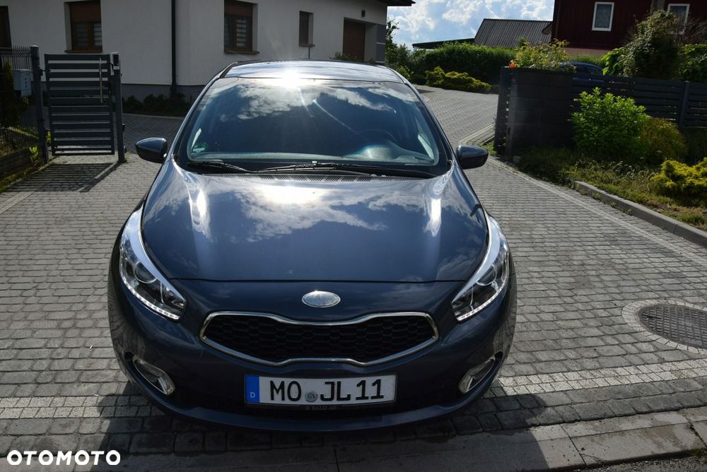 Kia Ceed 1.4 CVVT Dream Team Edition - 4