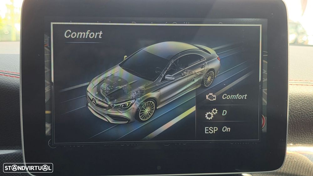 Mercedes-Benz CLA 45 AMG 4Matic Speedshift 7G-DCT Yellow Night Edition - 50