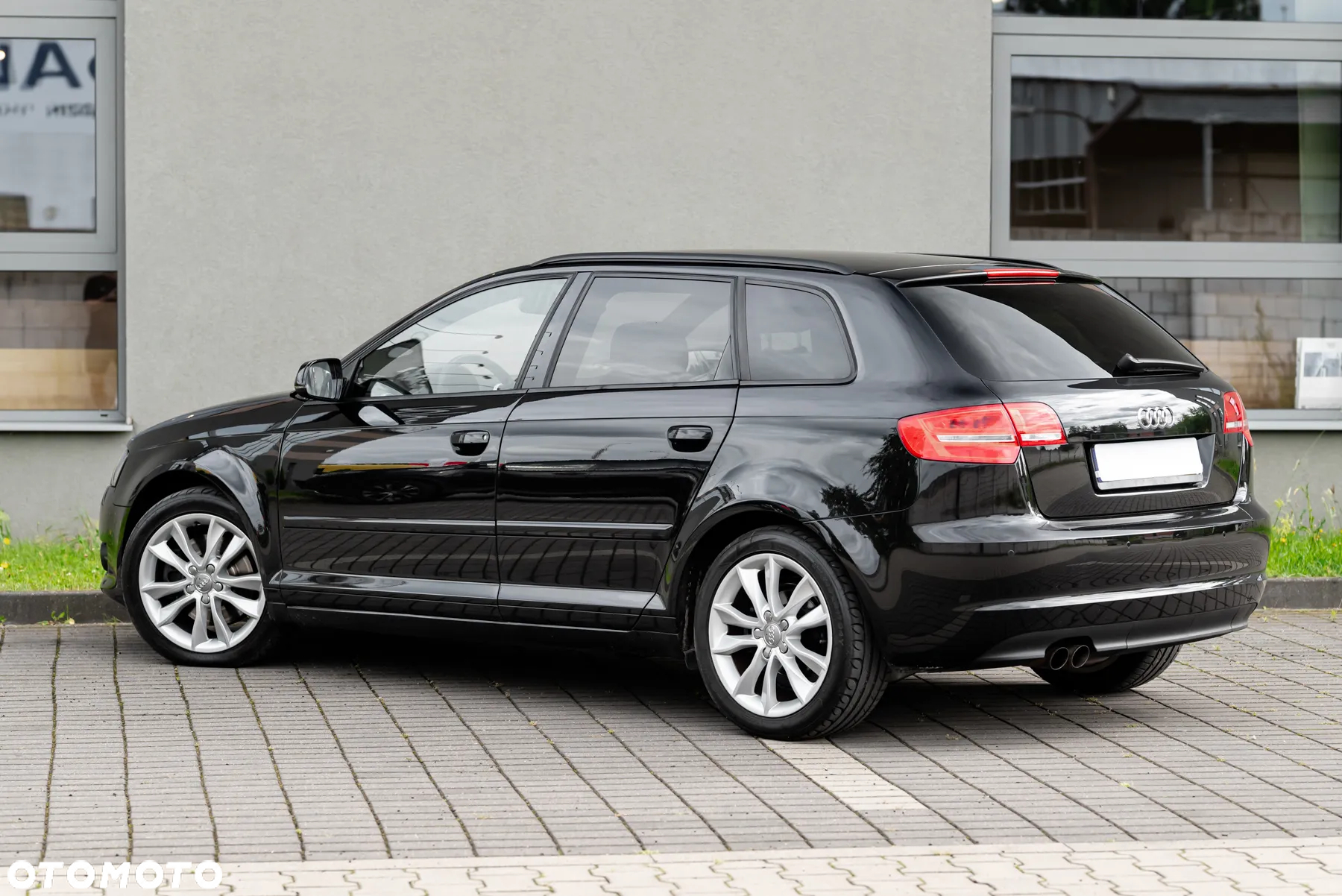 Audi A3 2.0 TDI Sportback DPF Ambiente - 4