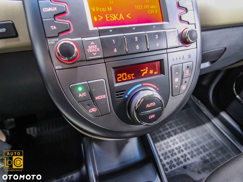 Kia Soul 1.6 CRDi L - 17