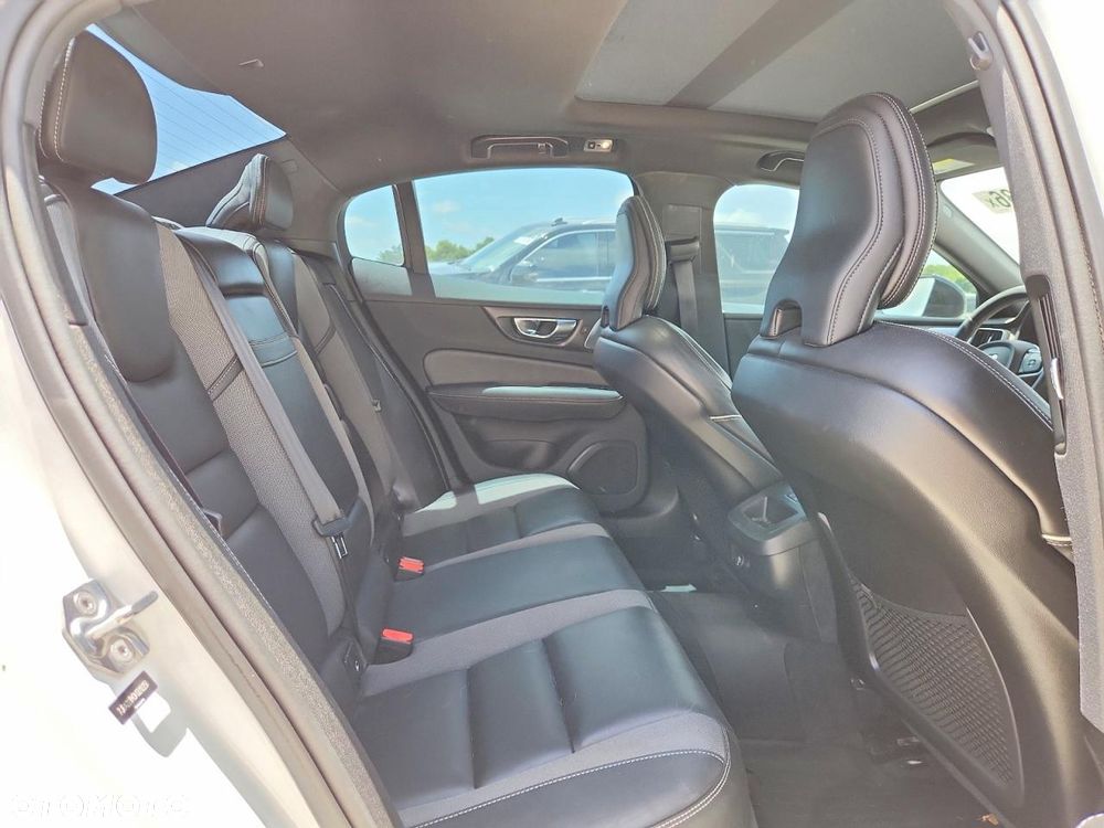 Volvo S60 - 12