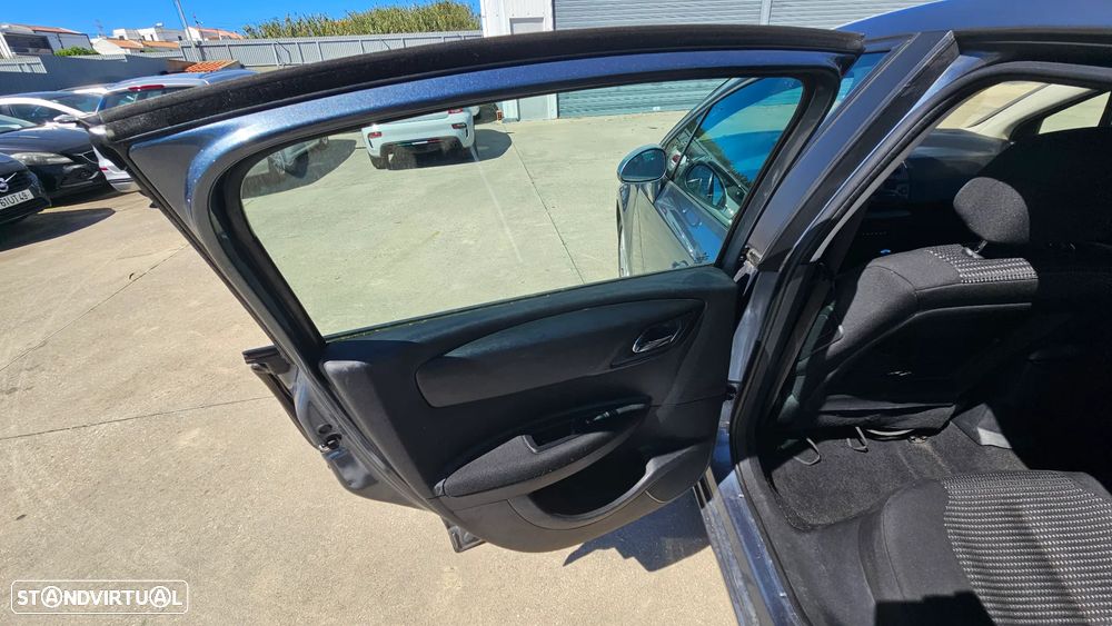 Citroën C4 ver-1-6-hdi-sx - 19