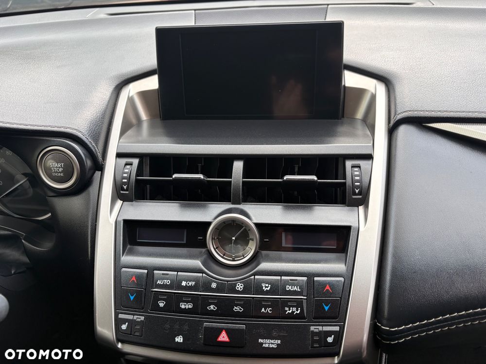Lexus NX 200t Comfort AWD - 6