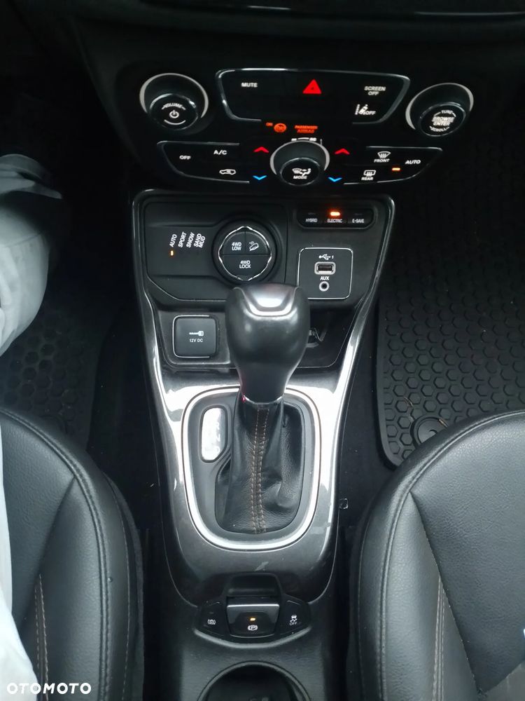 Jeep Compass - 14