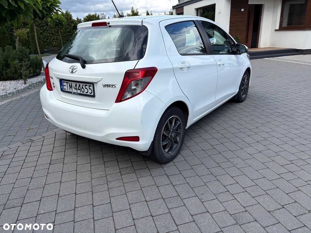 Toyota Yaris 1.33 Selection Passion - 11
