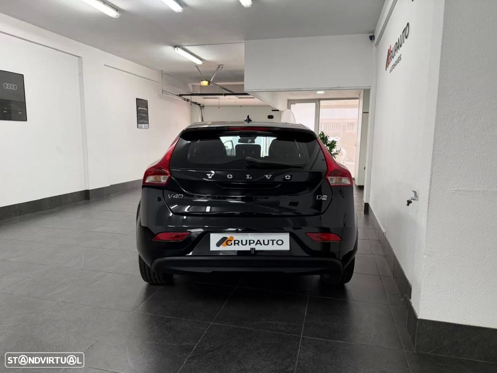 Volvo V40 2015 photo 4