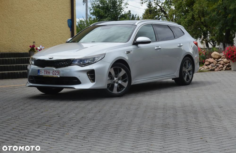 Kia Optima - 1