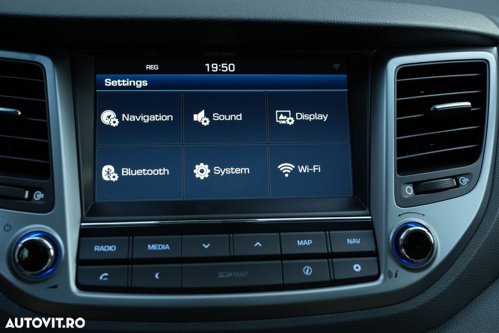 Hyundai Tucson 2.0 CRDI 4WD Automatik Premium - 33