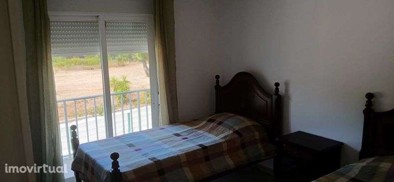 Transpassa se arrendamento de moradia - Grande imagem: 4/8