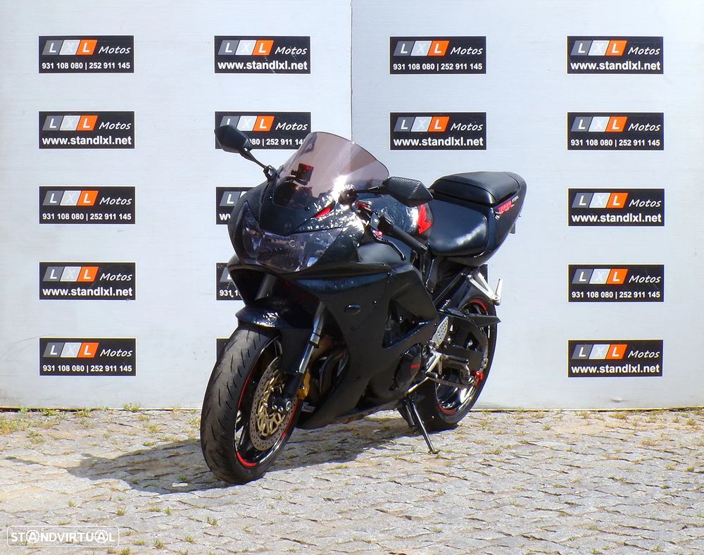 Honda CBR 929 RR - 2