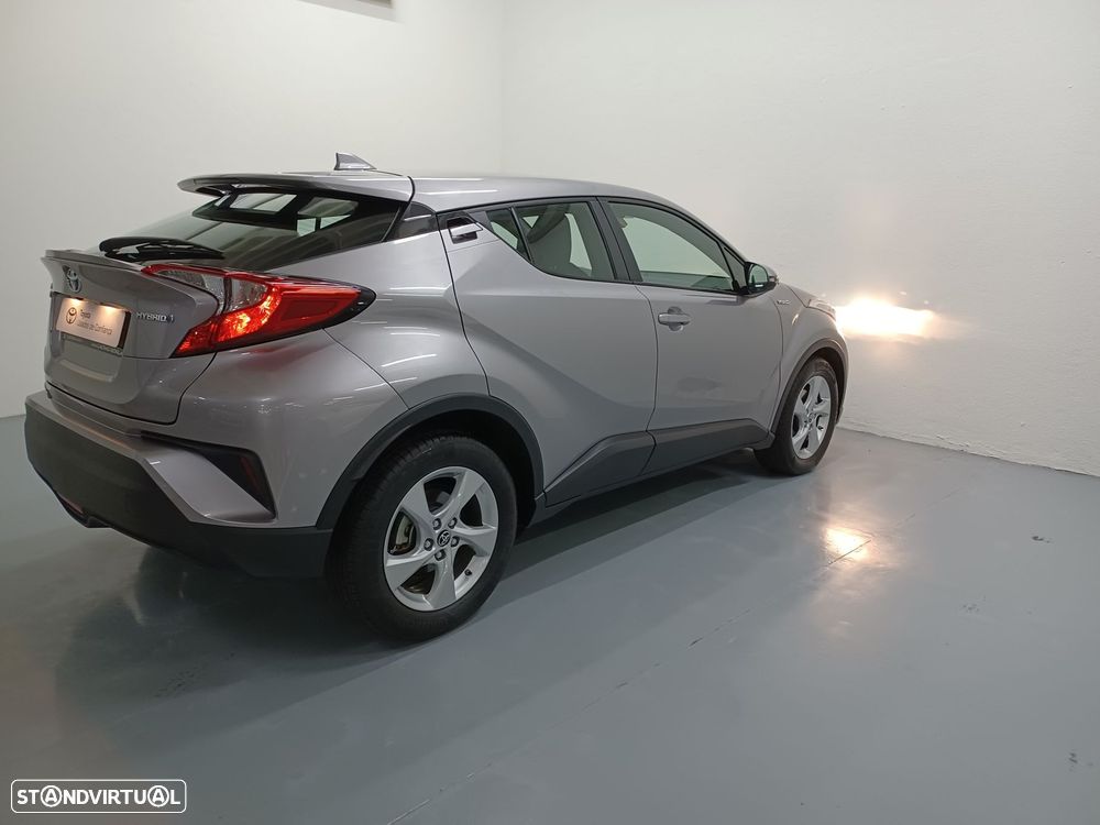 Toyota C-HR - 6