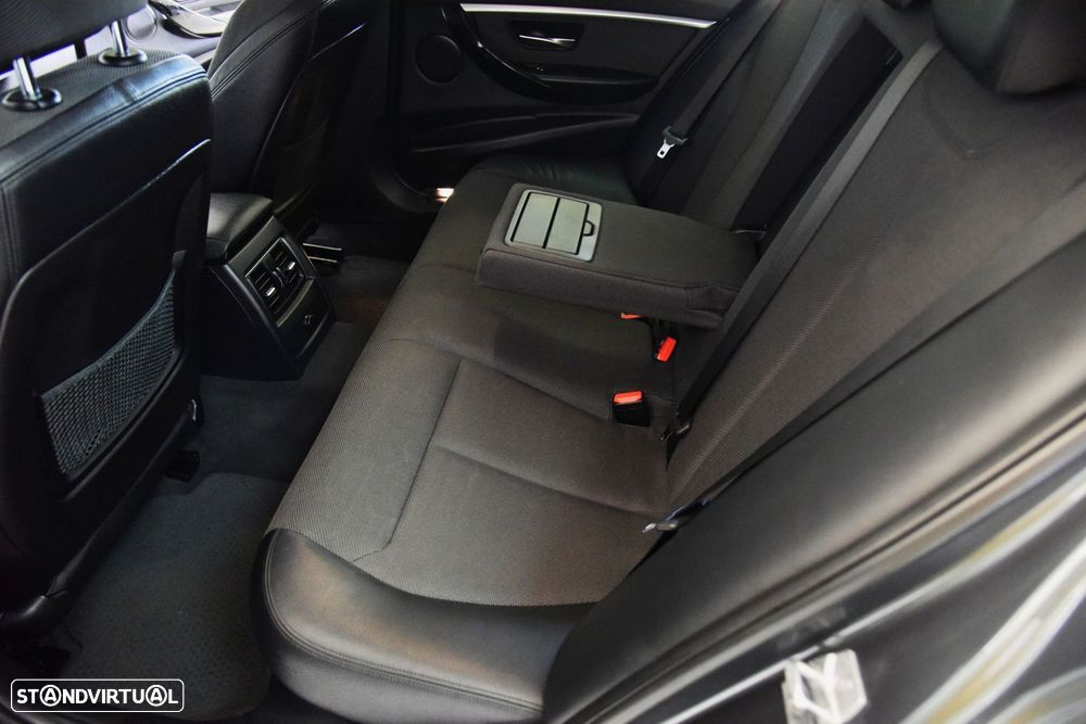 BMW 330 - 31