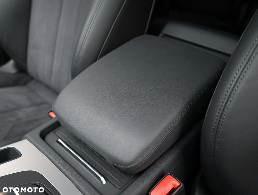 Audi Q5 Sportback - 14
