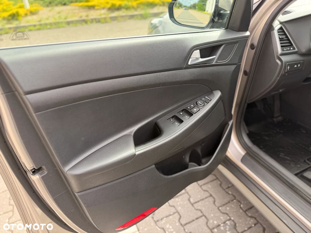 Hyundai Tucson 1.6 GDI BlueDrive Comfort 2WD - 14
