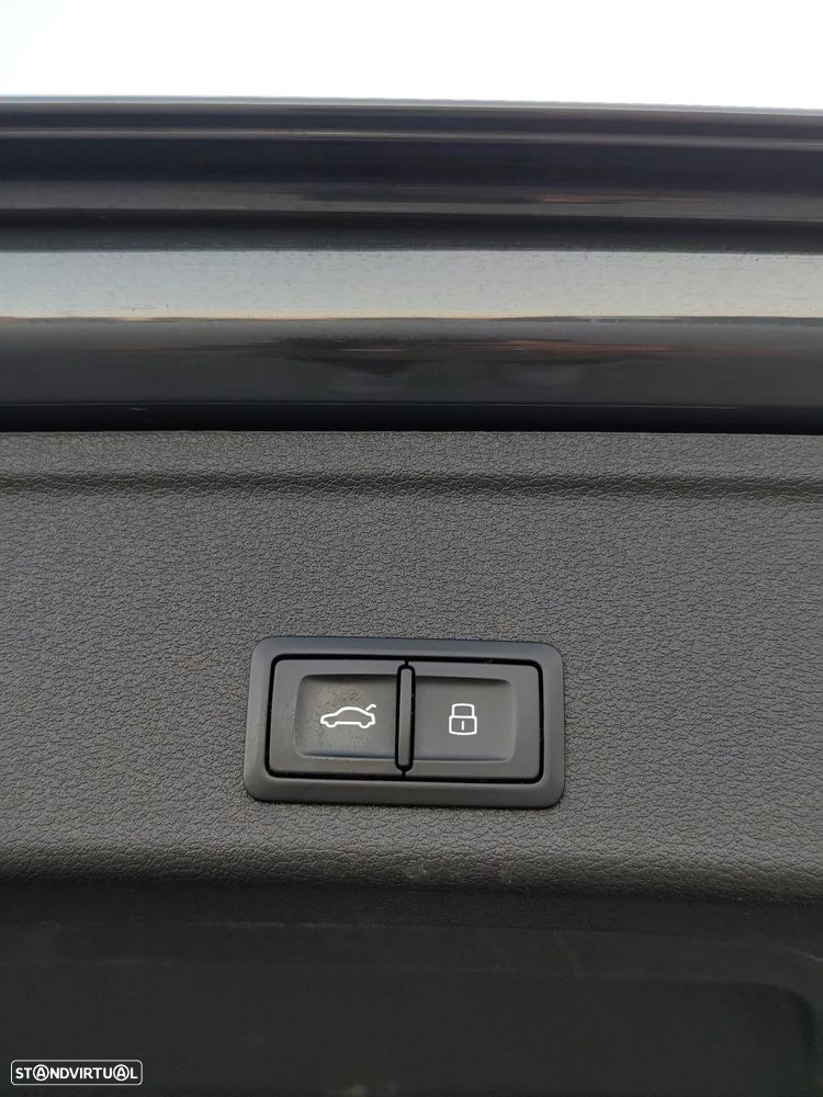 Audi A4 Avant 2.0 TDI quattro Advance S tronic - 24