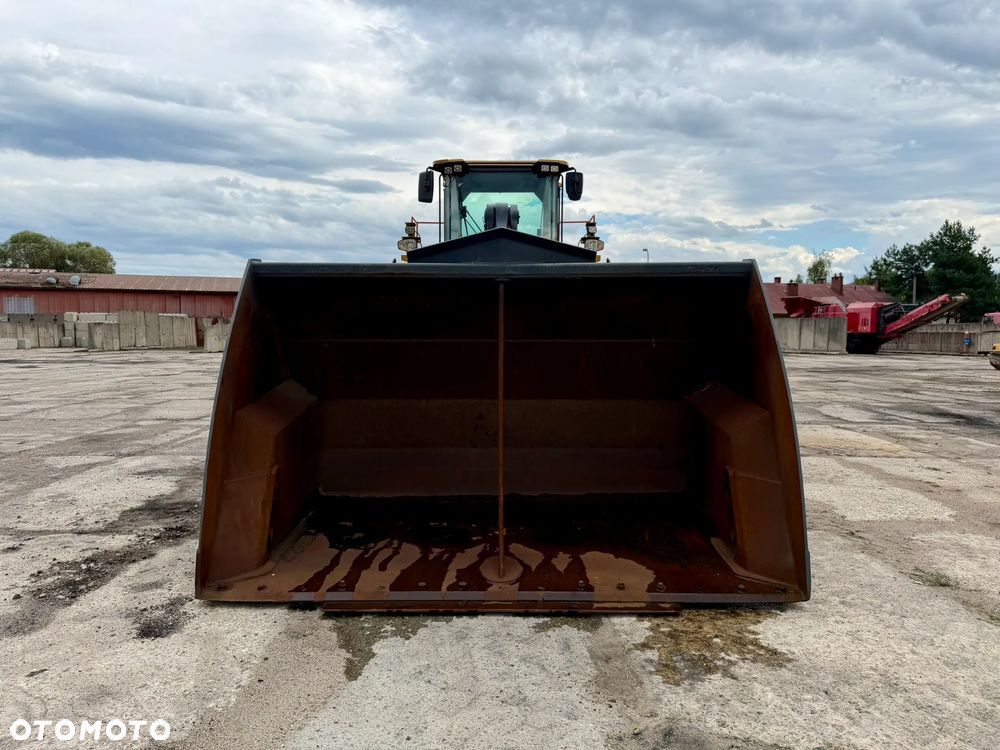 Volvo L220H - 5