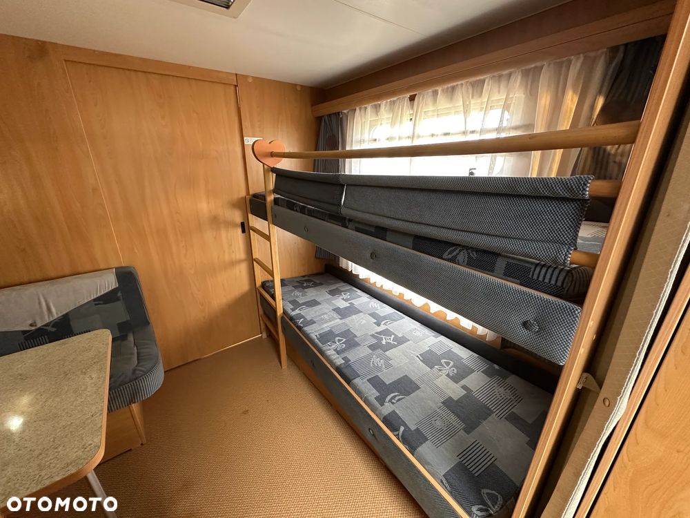 Burstner 720 TK VENTANA z napędem i łóżkami piętrowymi - 8 os. - 27