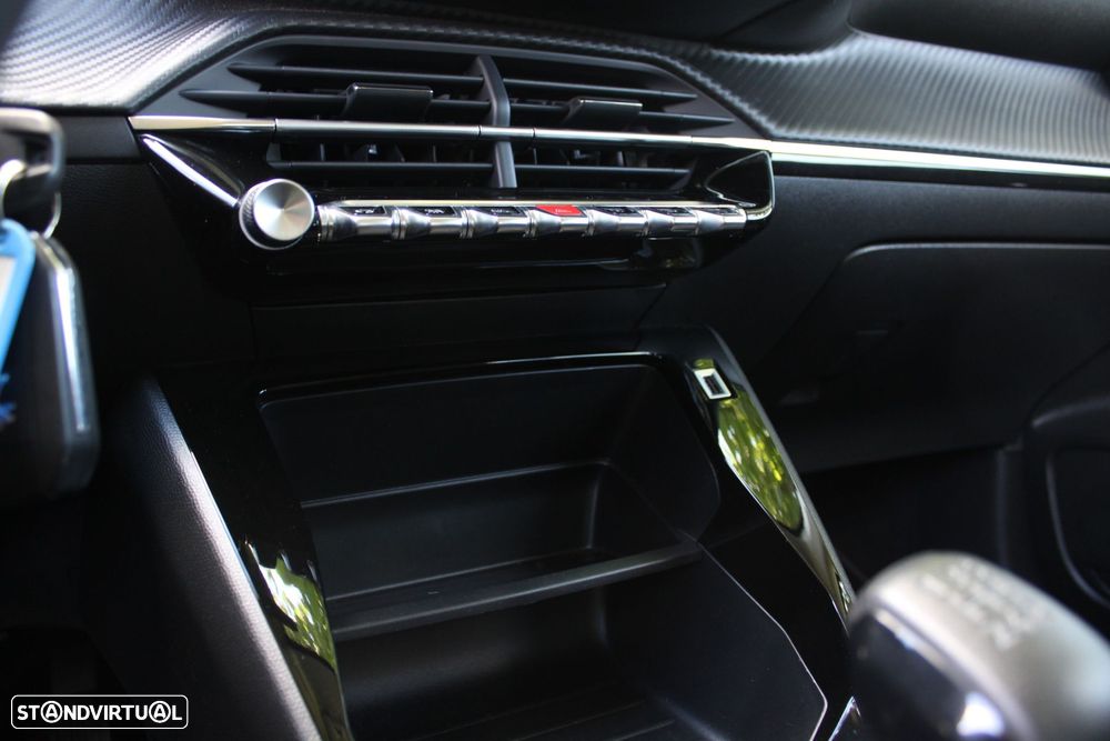 Peugeot 208 1.2 PureTech Active - 27
