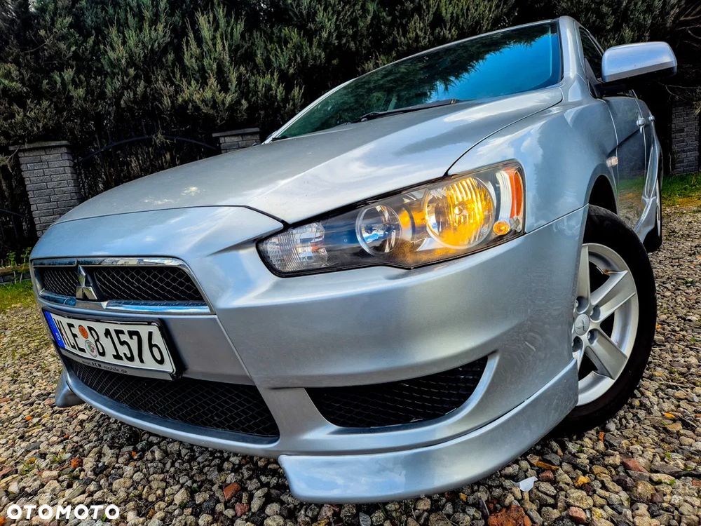 Mitsubishi Lancer - 9