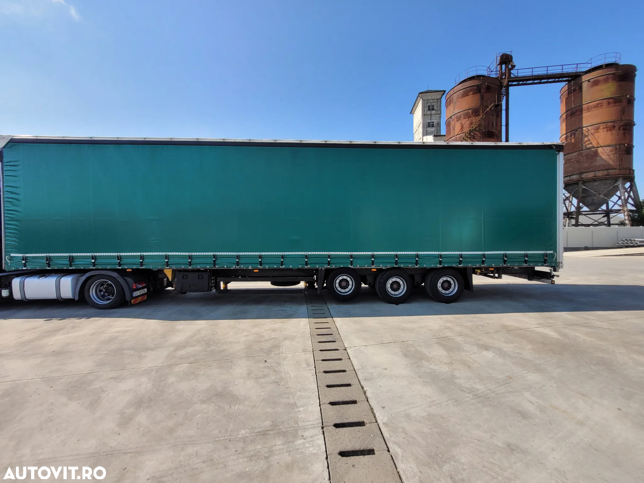Schmitz Cargobull S01 - 17