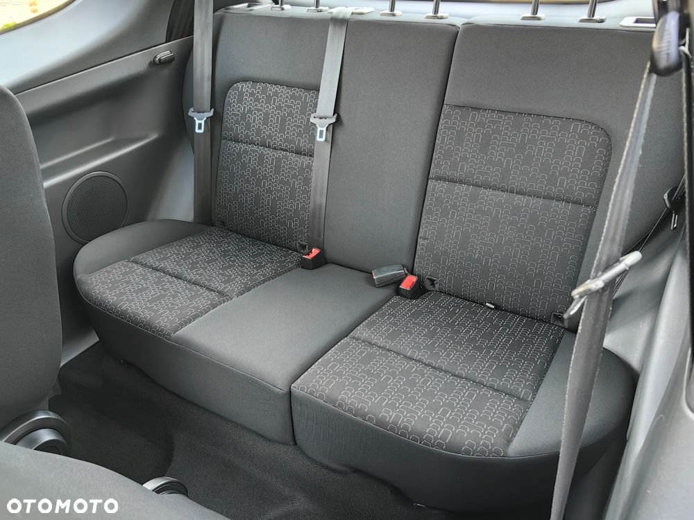 Mitsubishi Colt 1.3 Invite - 15