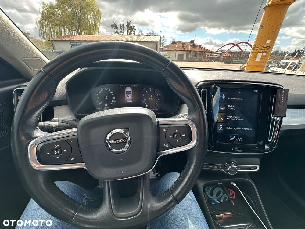 Volvo XC 40 T3 Momentum - 22