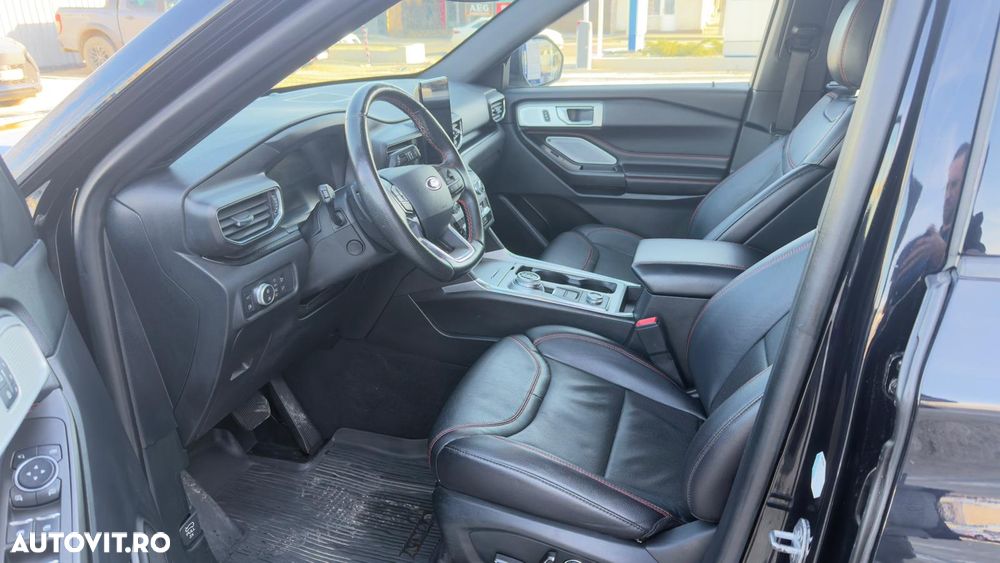 Ford Explorer 3.0 PHEV ST-Line - 12