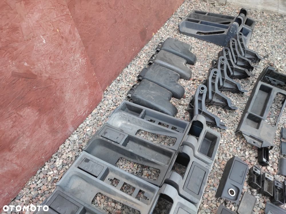 BMW E36 COUPE / CABRIO / SEDAN / COMPACT / TOURING ORYGINALNE ELEMENTY PODŁOKIETNIKÓW SZARE / CZARNE / NIEBIESKIE POPIELNICZKA / TUNEL / SCHOWEK / STELAŻ O NR. 51 16 8 151 018 / 51 16 8 167 829 / 51 16 8 167 852 / 51 16 8 167 838 OEM W DORYM STANIE - 11