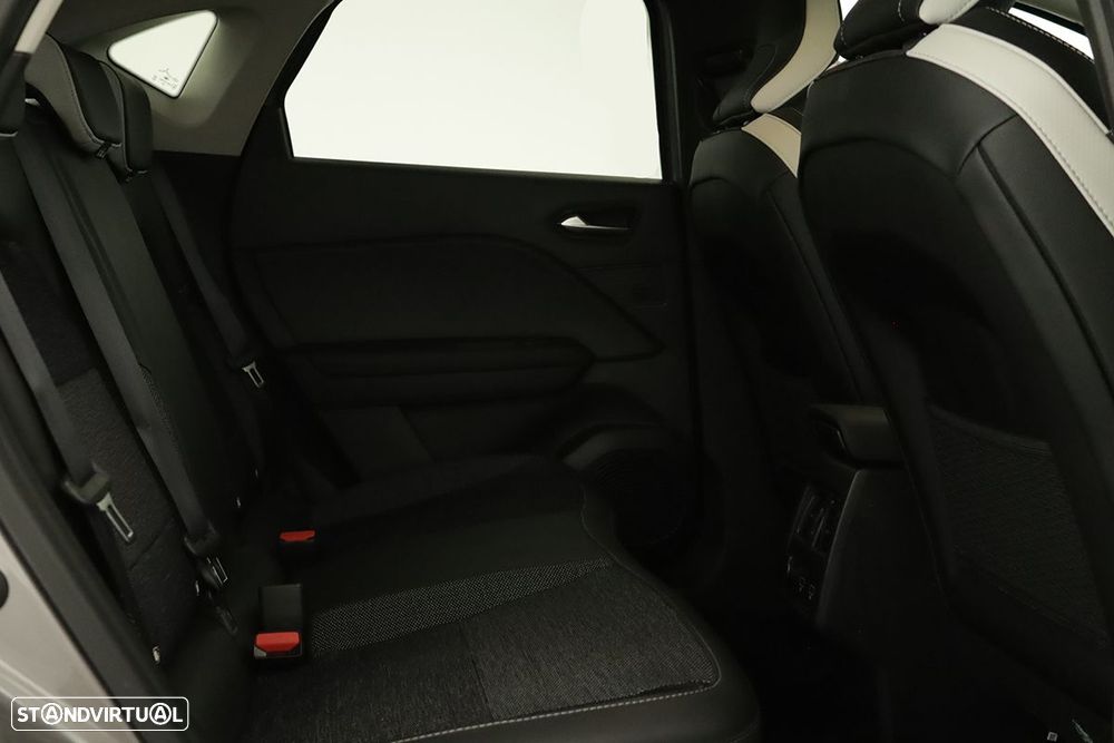 Renault Captur 1.0 TCe Techno Bi-Fuel - 23