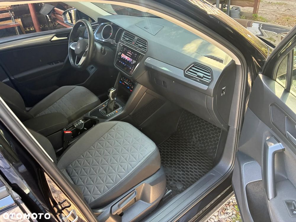 Volkswagen Tiguan - 29