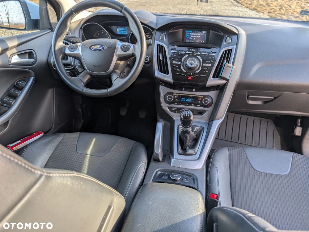 Ford Focus - 13