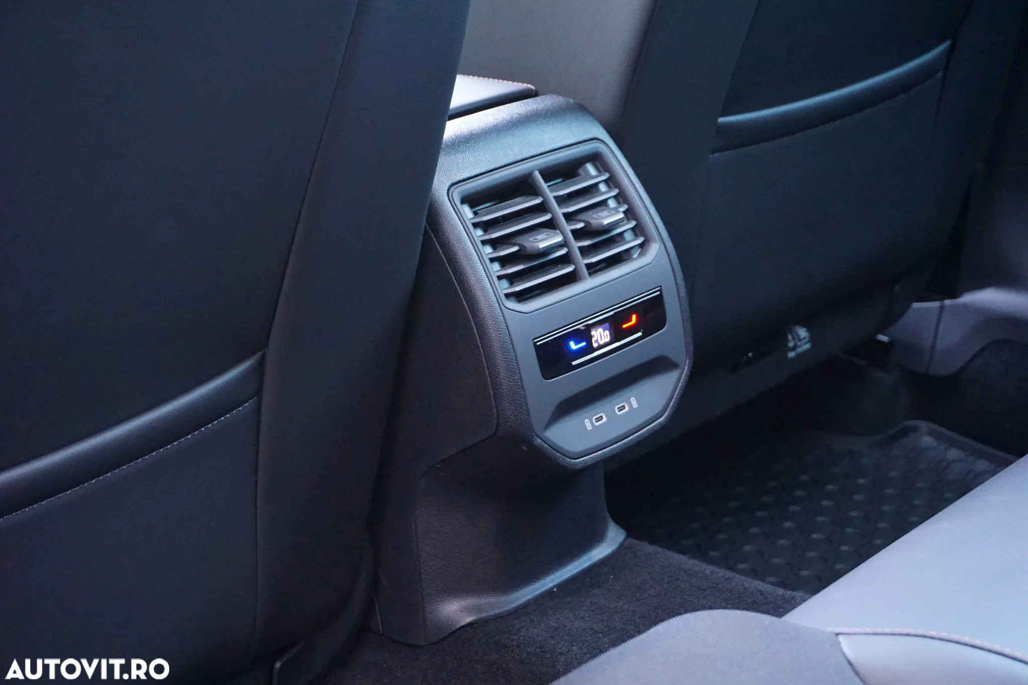 Cupra Formentor VZ 2.0 TSI 4DRIVE DSG - 35