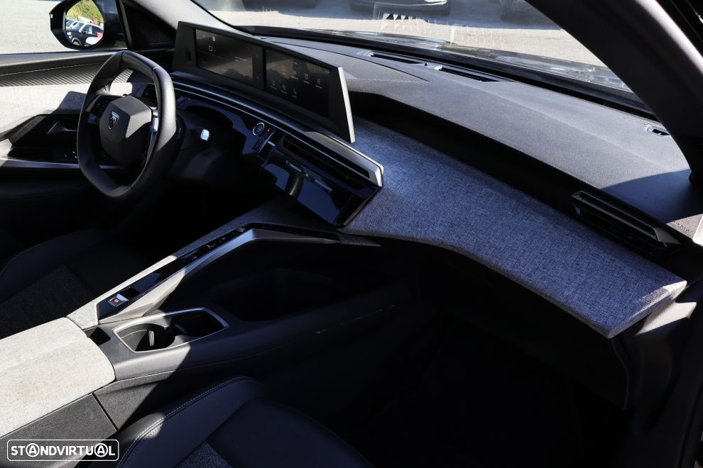 Peugeot 5008 1.2 Hybrid Allure e-DCS6 - 14