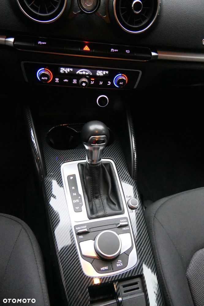 Audi A3 Limousine 1.6 TDI S tronic design - 17
