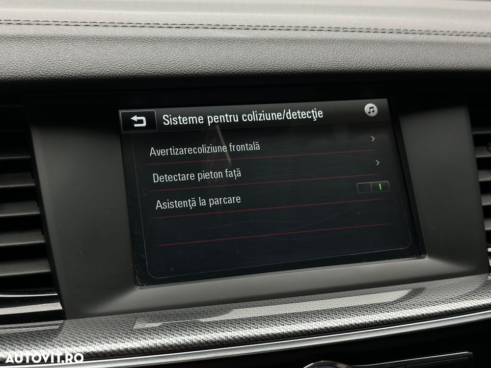 Opel Insignia 1.5 - 19