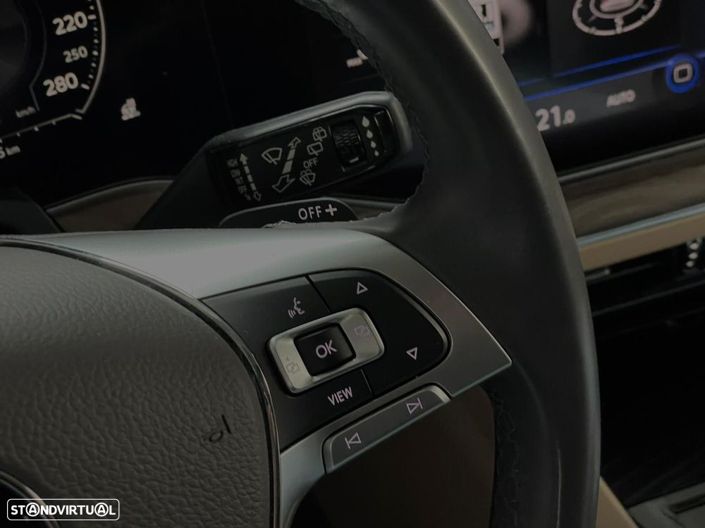 VW Touareg 3.0 TDI V6 Elegance Plus - 21