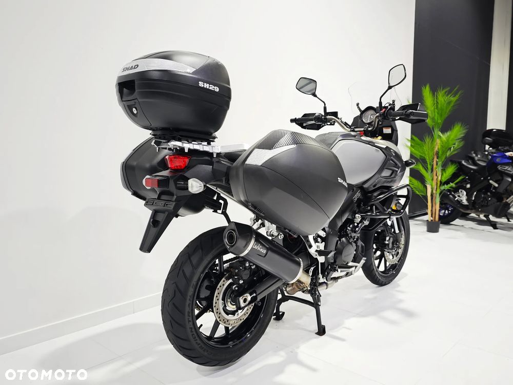 Suzuki V-STROM - 12