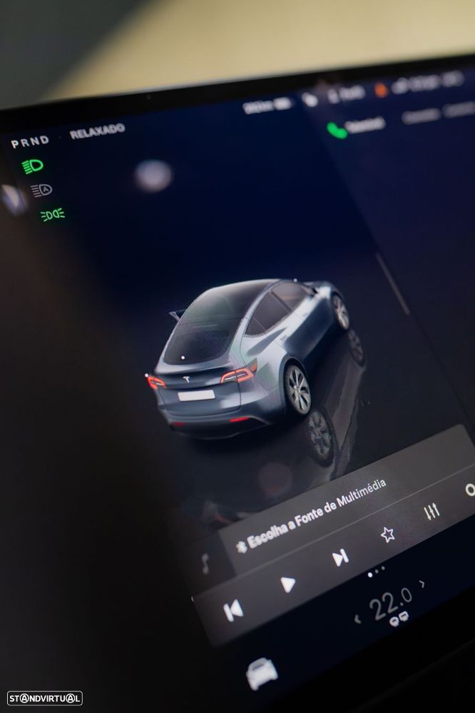 Tesla Model Y RWD - 32