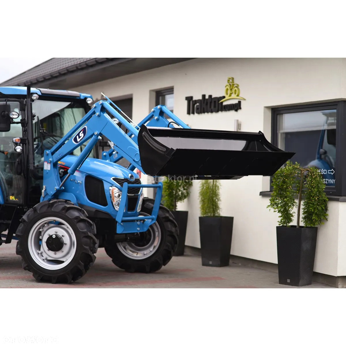 LS Traktor MT5.73 PST - 12