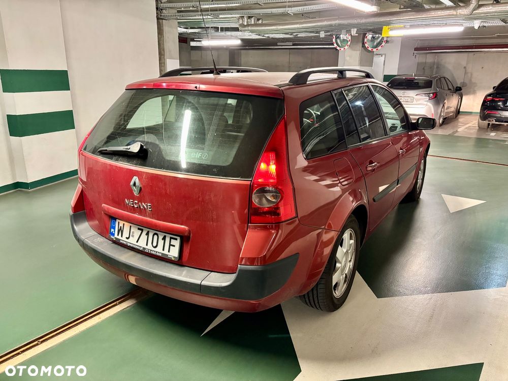 Renault Megane II 1.6 16V Confort Authentique - 4