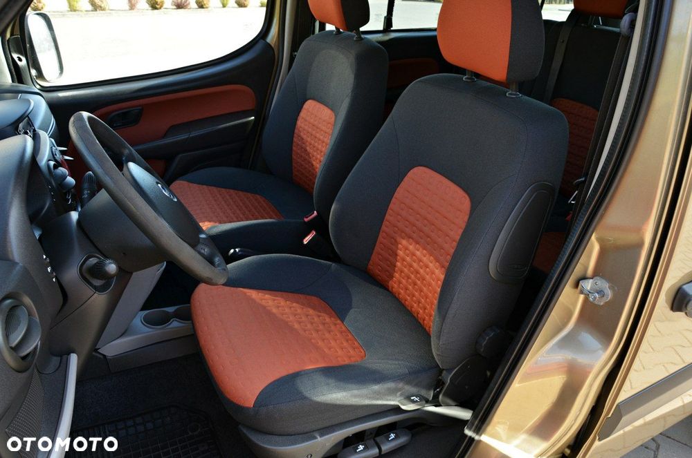 Fiat Doblo 1.4 8V Dynamic - 31