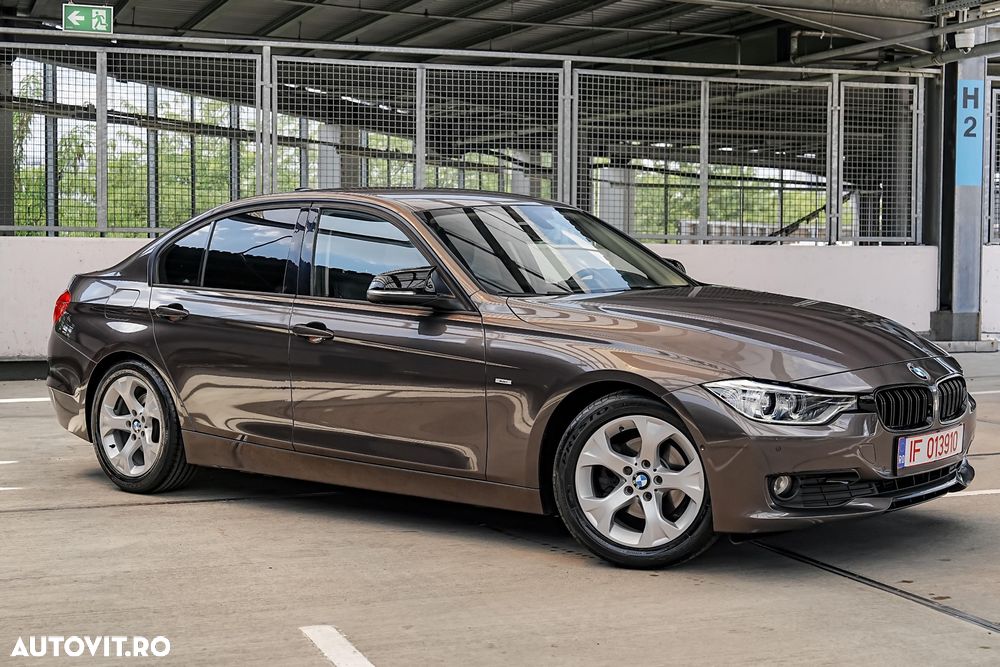 BMW Seria 3 320d Efficient Dynamic Edition Aut. Blue Performan Modern Line - 29