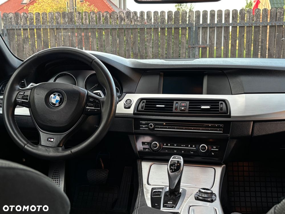 BMW Seria 5 520d - 29