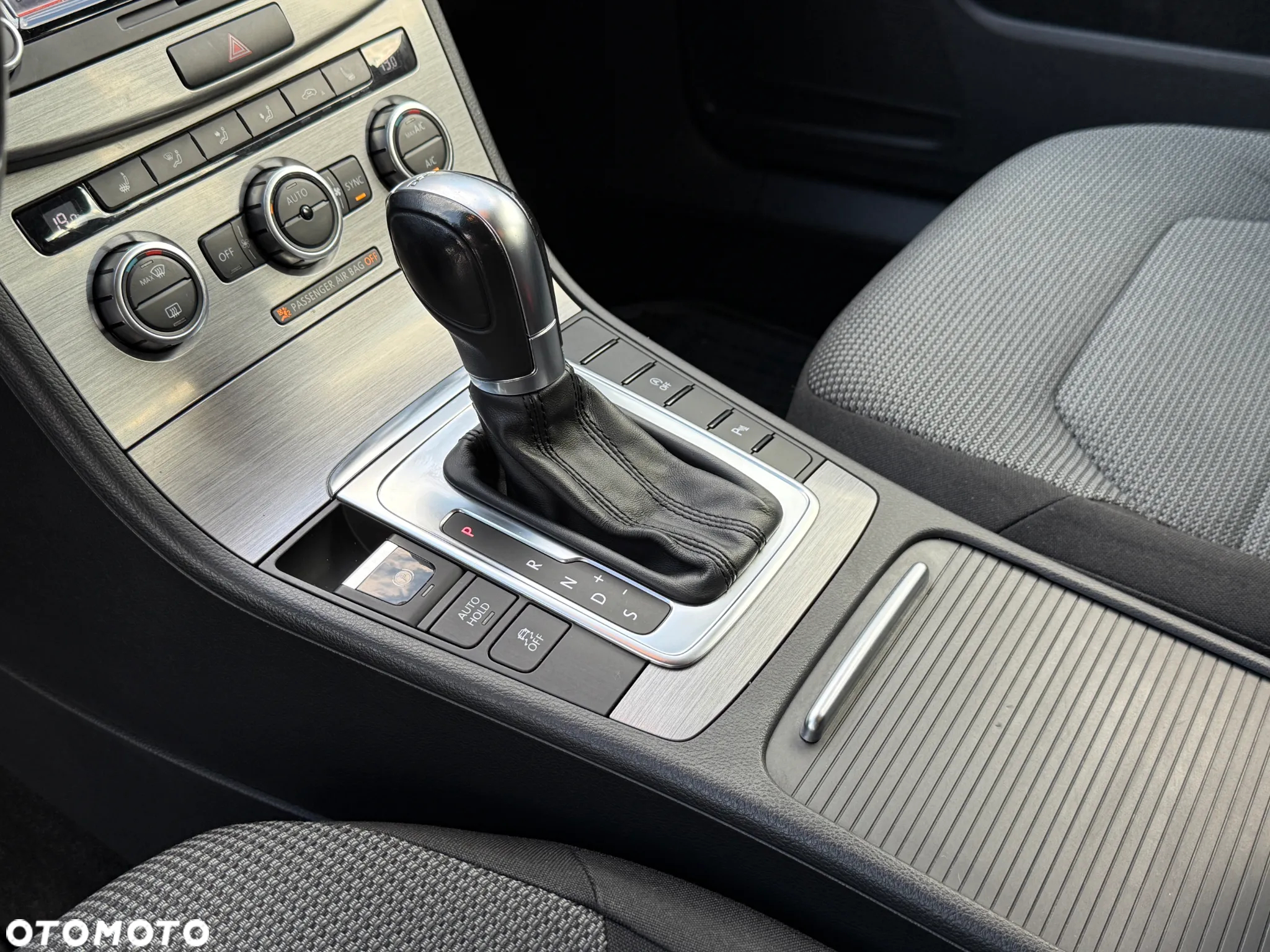 Volkswagen Passat 2.0 TDI Comfortline DSG - 22