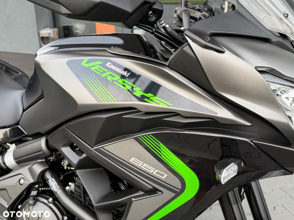 Kawasaki Versys 650 - 17