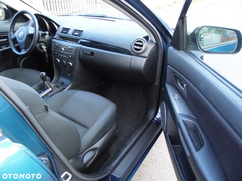 Mazda 3 1.6 Sport Exclusive - 21