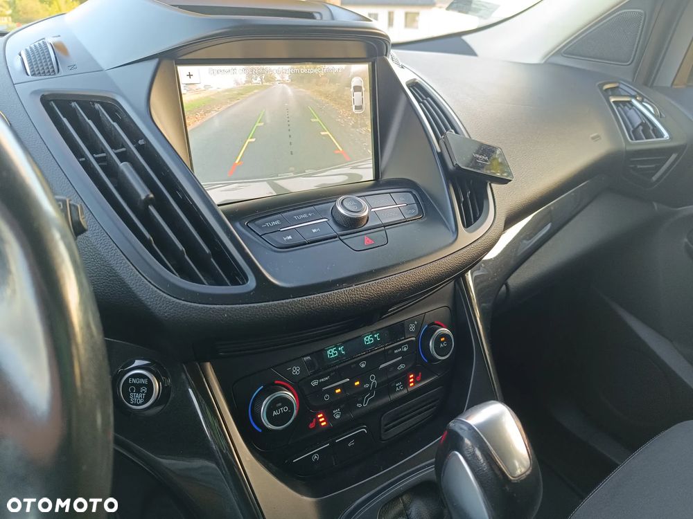 Ford Kuga 2.0 TDCi AWD Titanium - 34